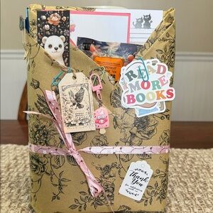 Blind date with a book hardcover women’s historical fiction with goodies